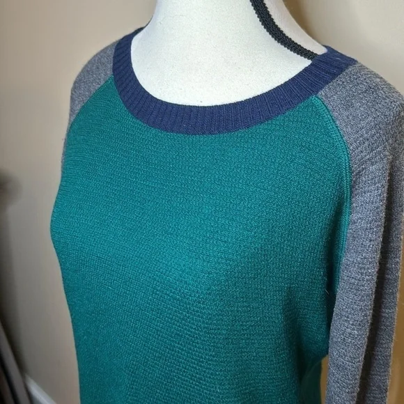 Fenn wright Manson women’s pull over wool sweater green/grey M - Picture 3 of 5